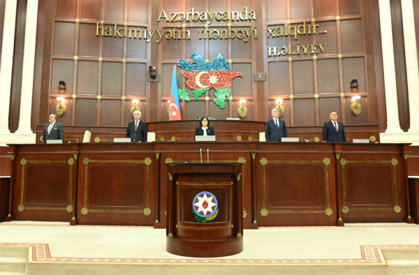 VII çağırış Milli Məclisin payız sessiyasının ilk iclası keçirilir